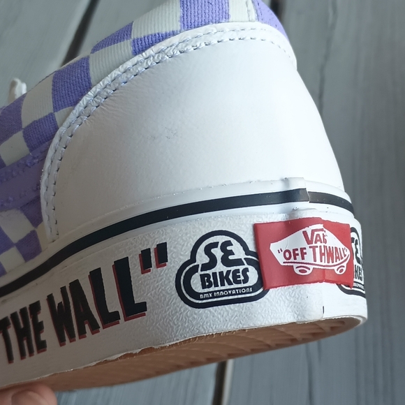 Vans - Picture 4 of 16